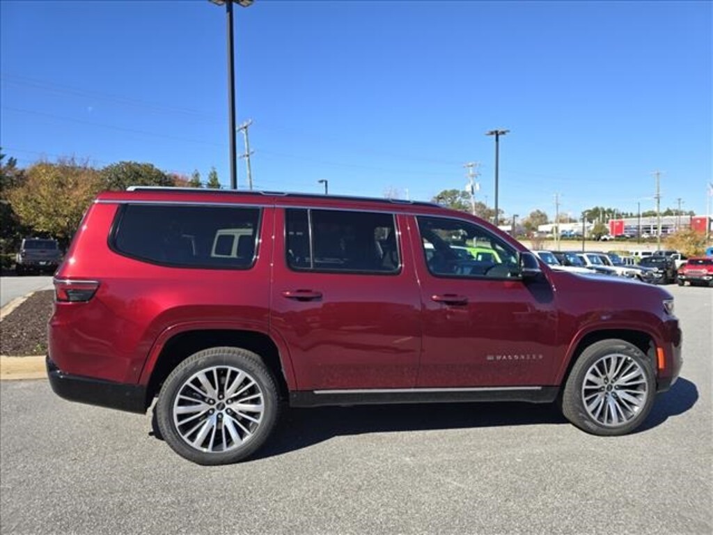 New 2025 Jeep Wagoneer LIMITED 4X4 Sport Utility