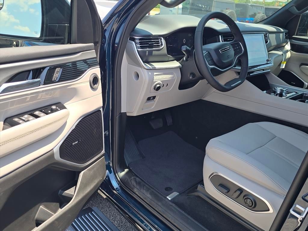New 2026 Jeep Grand Wagoneer LIMITED RESERVE 4X4 Sport Utility