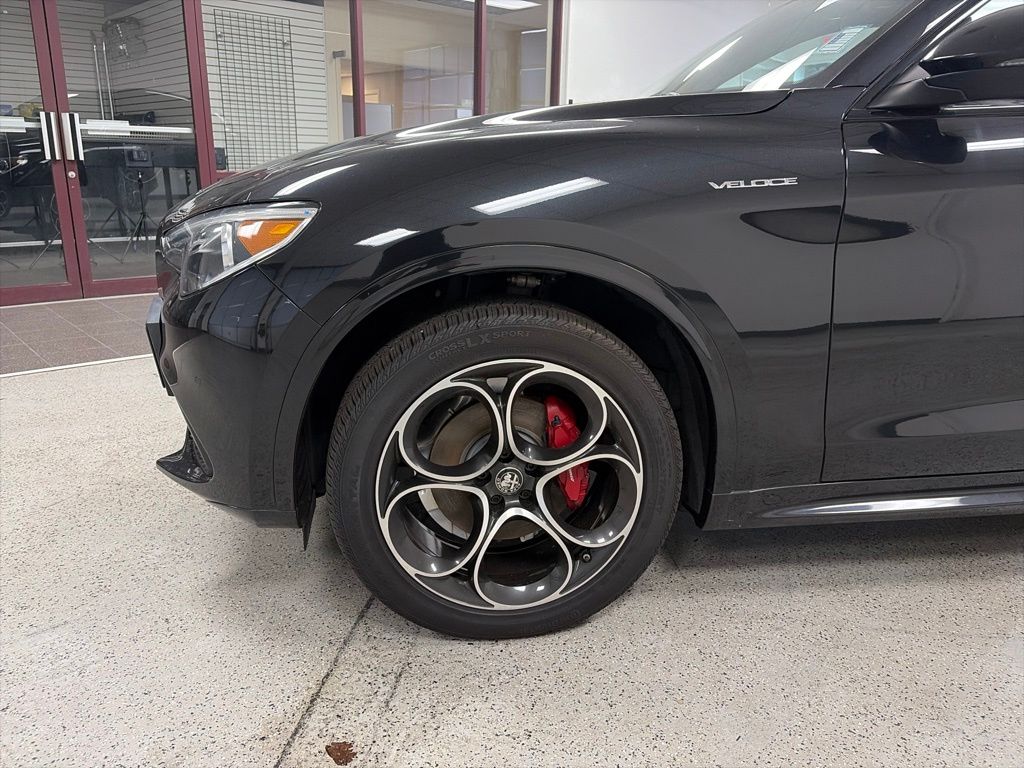 2023 Alfa Romeo Stelvio Veloce - Photo 6
