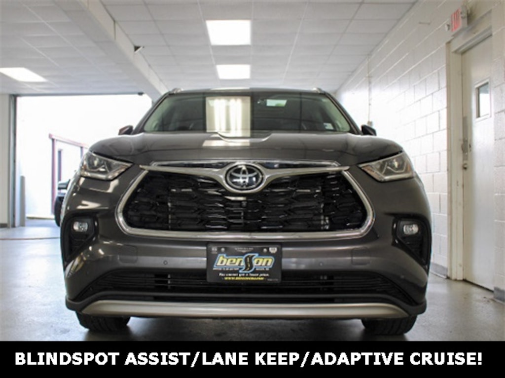 Used 2023 Toyota Highlander Platinum Sport Utility