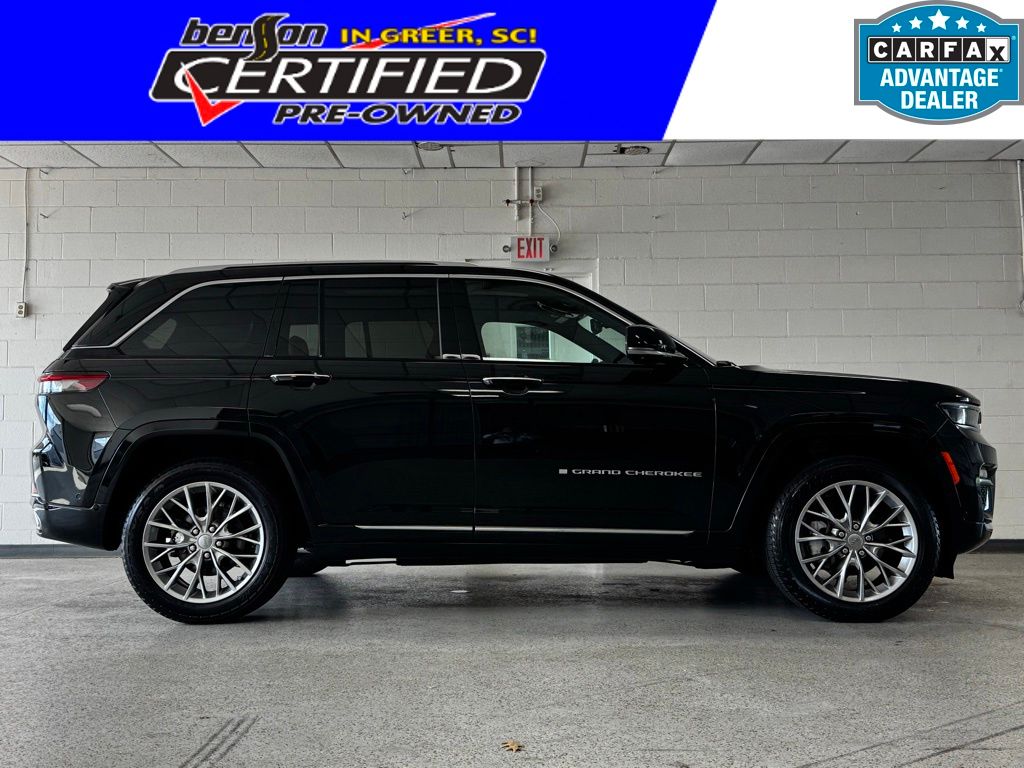 2023 Jeep Grand Cherokee Summit 4x4's photo
