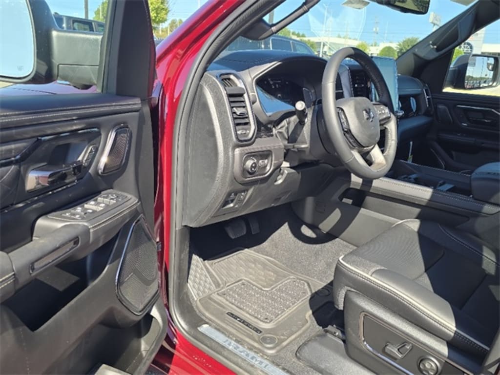 New 2026 Ram 1500 LIMITED CREW CAB 4X4 5'7 BOX Pickup