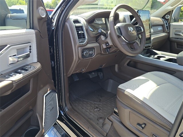 2026 Ram 3500 Laramie photo 4