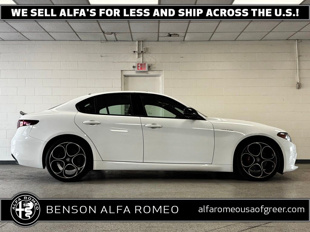 2022 Alfa Romeo Giulia 2.0 Ti Veloce Auto's photo