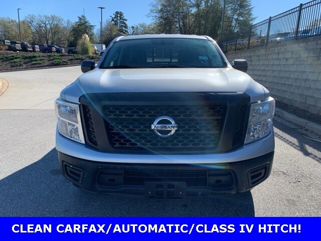 2018 Nissan Titan S Crew Cab photo 2