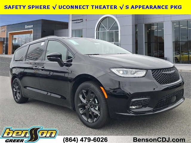 2026 Chrysler Pacifica Passenger Van 