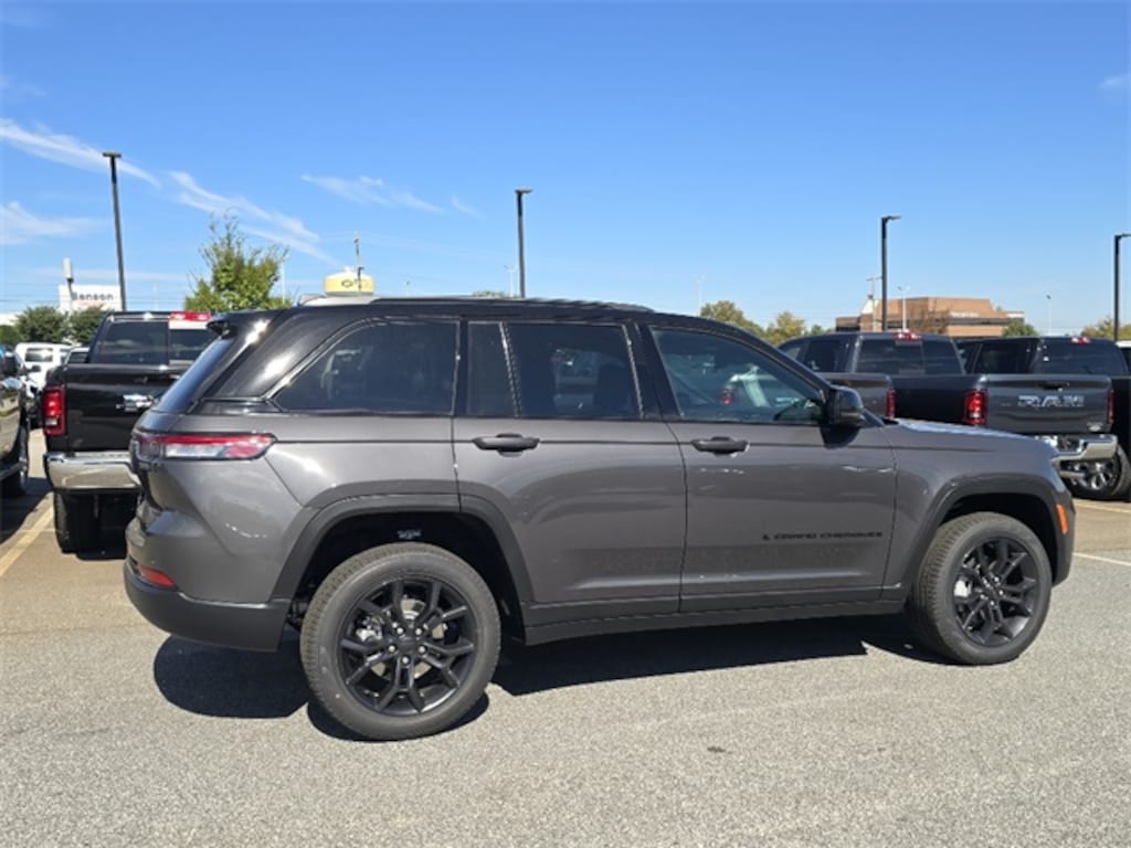 New 2025 Jeep Grand Cherokee LIMITED 4X4 Sport Utility