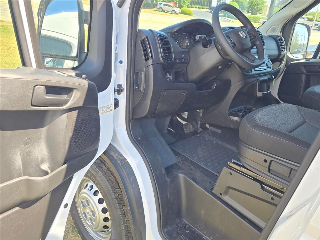 New 2026 Ram ProMaster PROMASTER 1500 TRADESMAN CARGO VAN LOW ROOF 118' W Cargo Van
