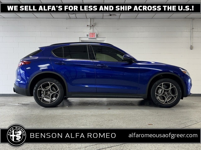 2023 Alfa Romeo Stelvio Sprint's photo