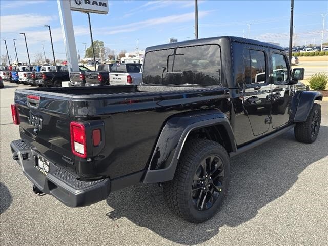 2025 Jeep Gladiator Sport photo 3