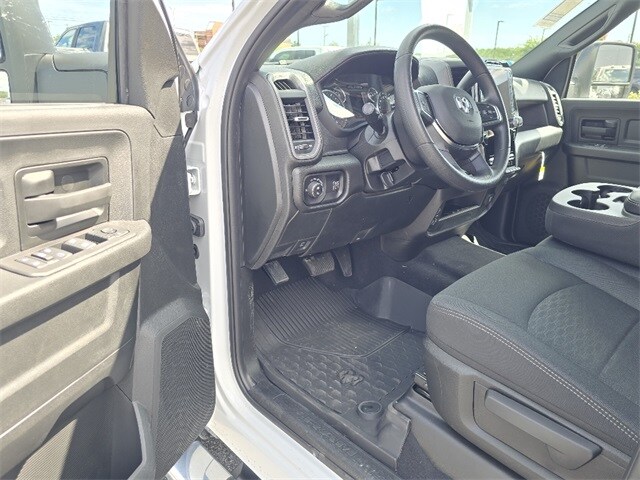 2026 Ram 3500 Tradesman photo 4