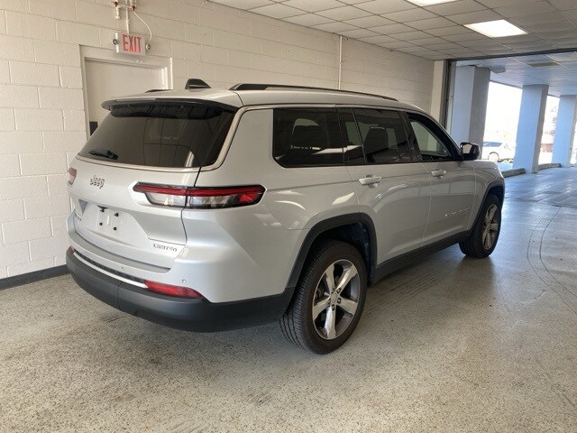 2022 Jeep Grand Cherokee Limited photo 4