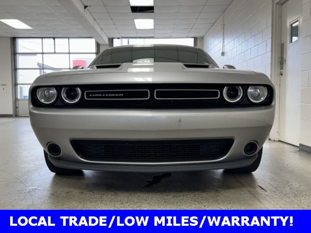 Used 2017 Dodge Challenger SXT Coupe