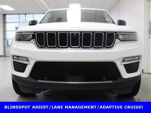 2023 Jeep Grand Cherokee Limited Sport photo 2