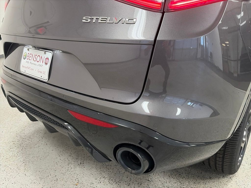 2024 Alfa Romeo Stelvio Veloce - Photo 14