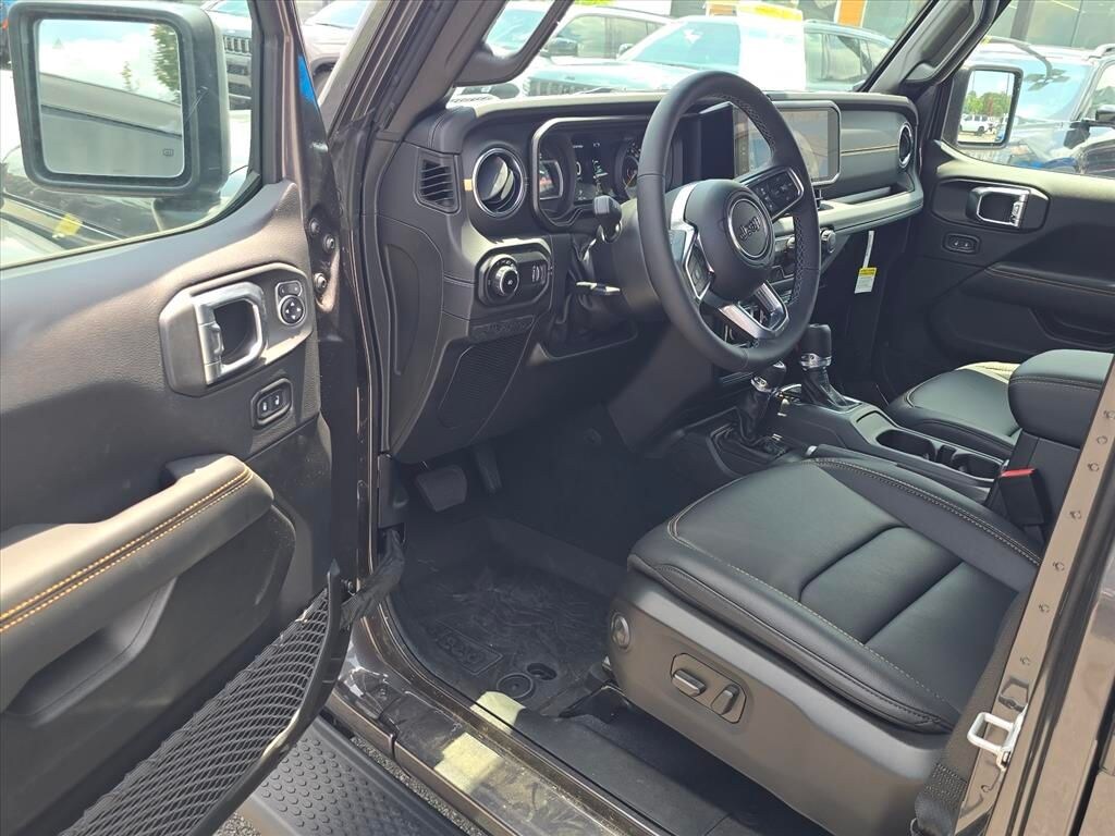 New 2026 Jeep Wrangler 4-DOOR SAHARA Sport Utility