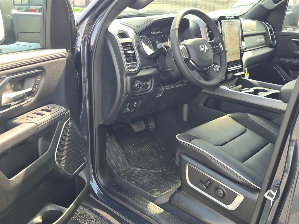 New 2026 Ram 1500 LARAMIE CREW CAB 4X4 5'7 BOX Pickup
