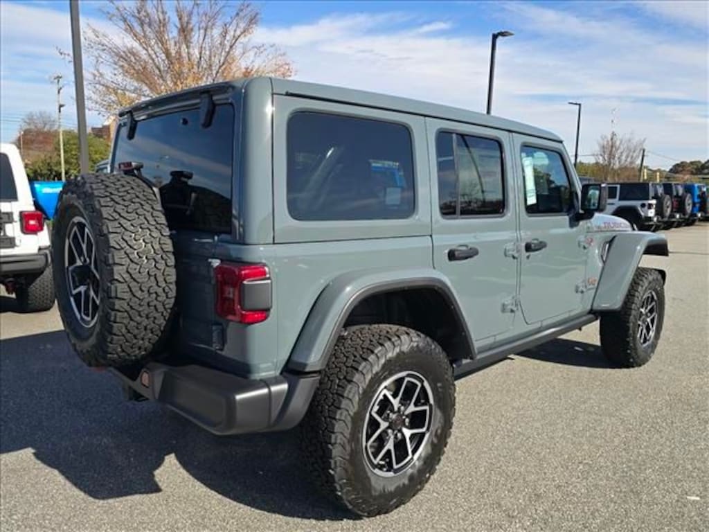 New 2026 Jeep Wrangler 4-DOOR RUBICON Sport Utility