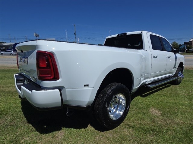 2026 Ram 3500 Laramie photo 2