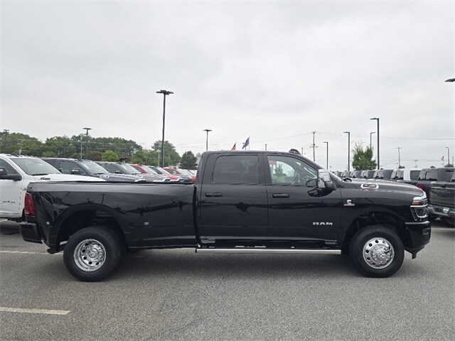 2026 Ram 3500 Laramie photo 2