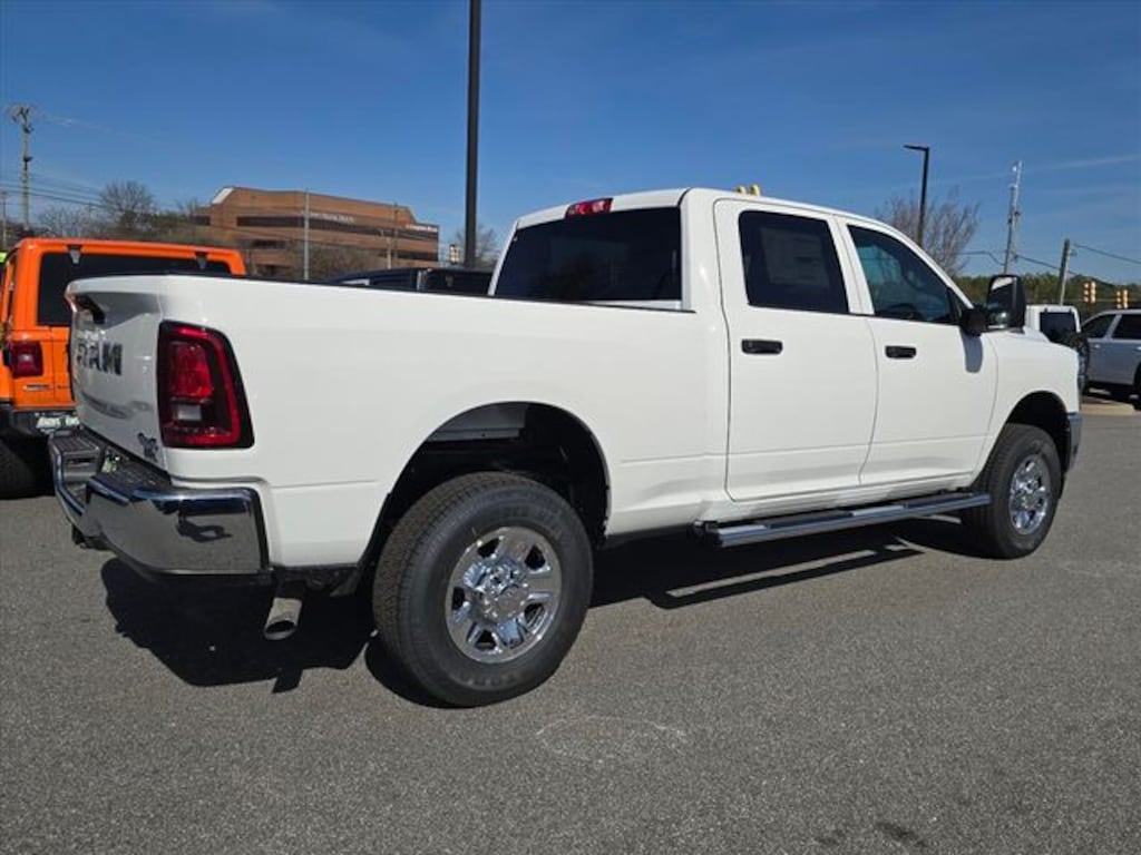 New 2026 Ram 2500 TRADESMAN CREW CAB 4X4 6'4 BOX Pickup