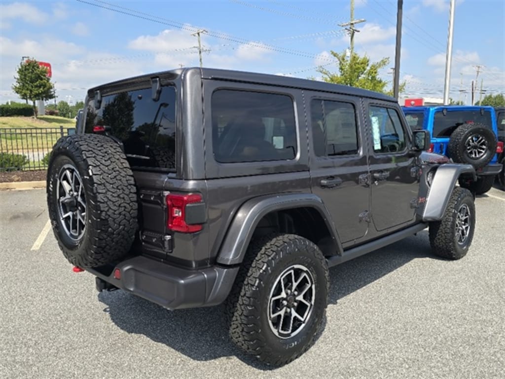 New 2025 Jeep Wrangler 4-DOOR RUBICON Sport Utility