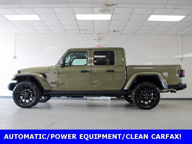 2025 Jeep Gladiator photo 3