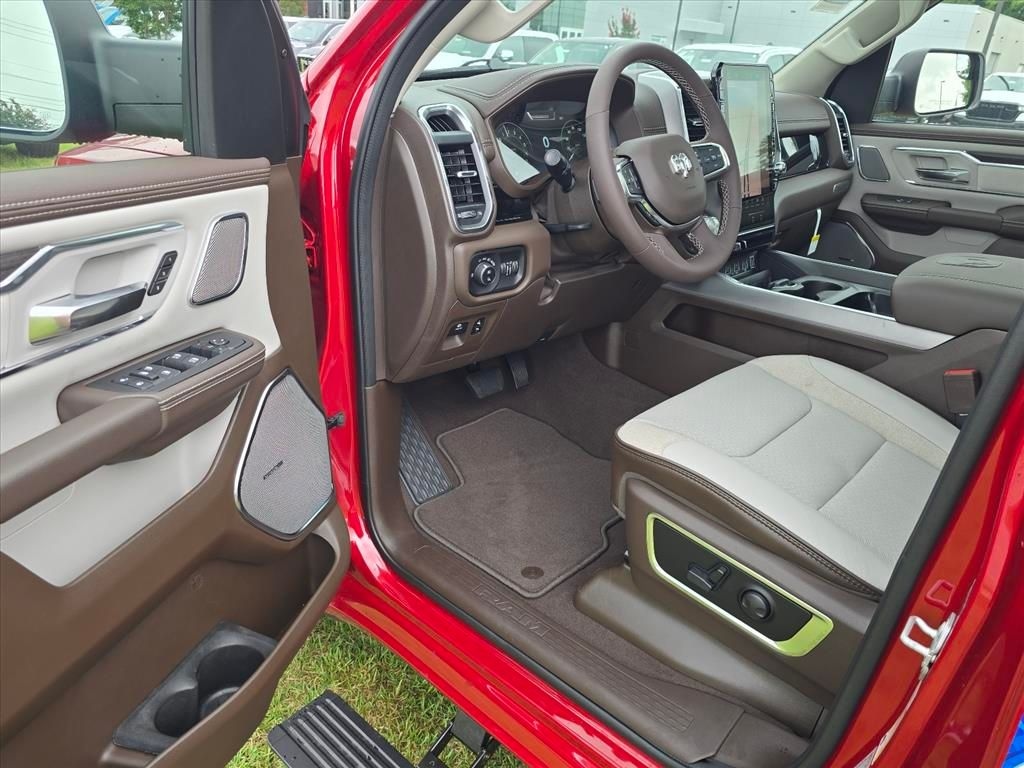 New 2026 Ram 1500 LARAMIE CREW CAB 4X4 5'7 BOX Pickup