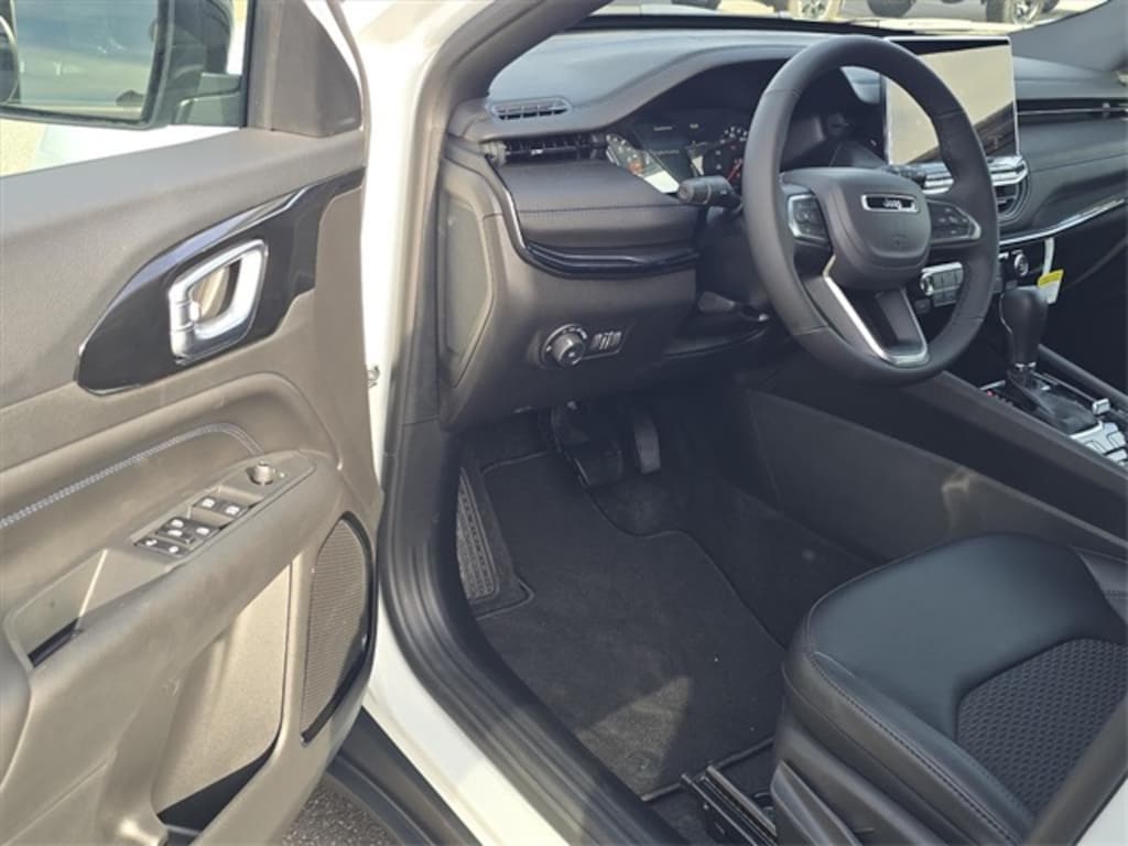 New 2026 Jeep Compass LATITUDE ALTITUDE 4X4 Sport Utility