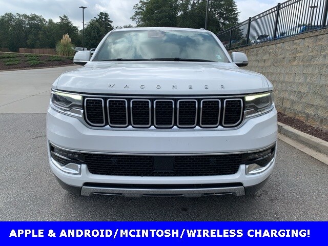 2022 Jeep Wagoneer Series III photo 2