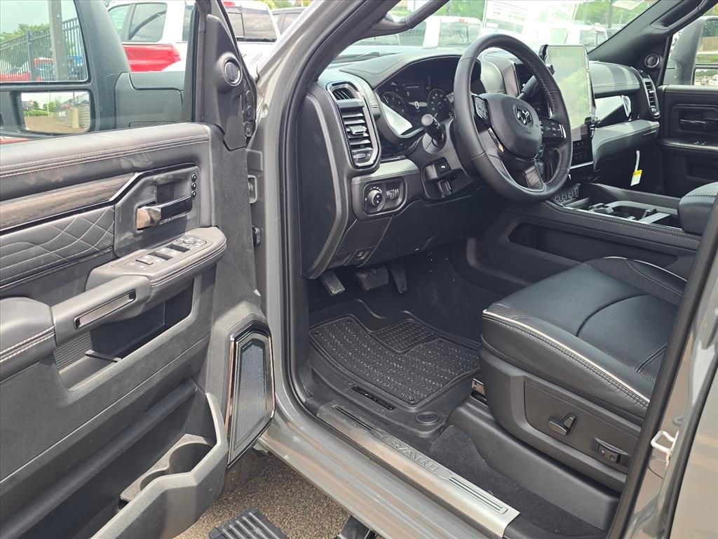 New 2026 Ram 2500 LIMITED MEGA CAB 4X4 6'4 BOX Pickup