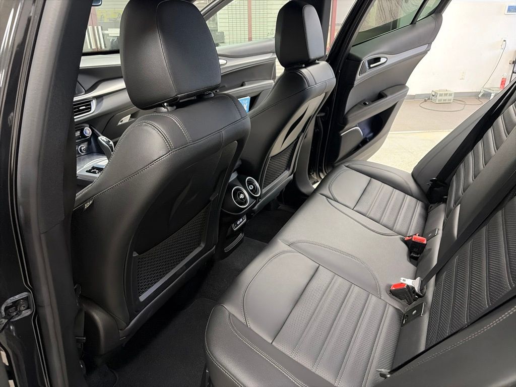 2023 Alfa Romeo Stelvio Veloce - Photo 12