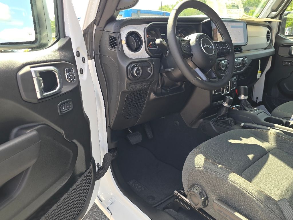 2025 Jeep Wrangler 4-Door Sport S - Photo 4
