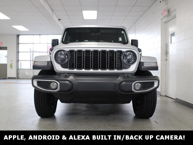 2024 Jeep Gladiator Sport photo 2