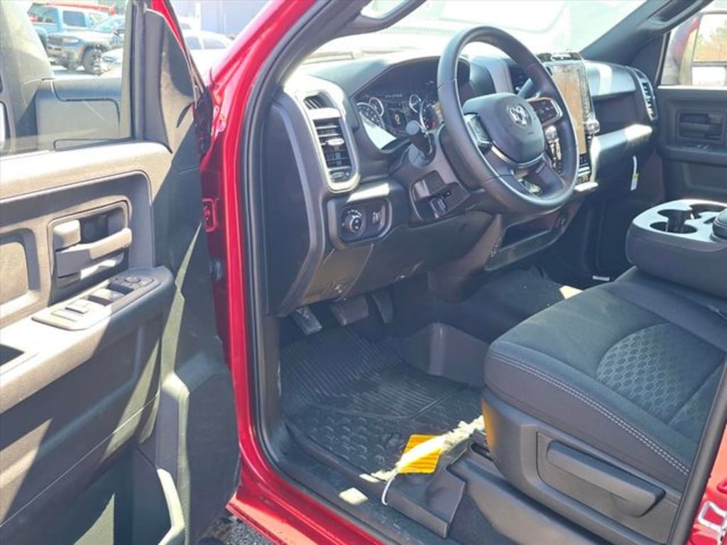 New 2026 Ram 2500 TRADESMAN CREW CAB 4X4 6'4 BOX Pickup