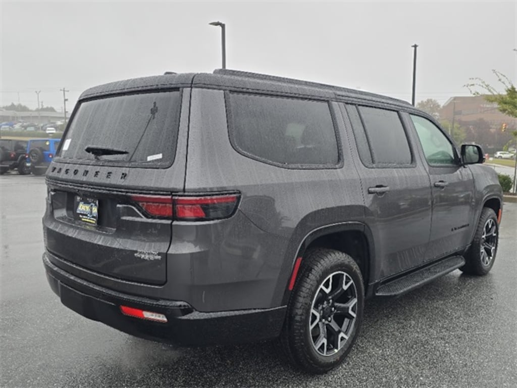New 2025 Jeep Wagoneer OVERLAND 4X4 Sport Utility