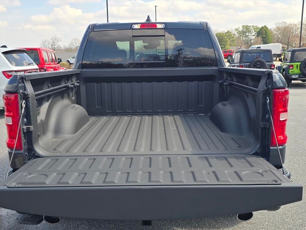 2026 RAM 1500 Laramie - Photo 9