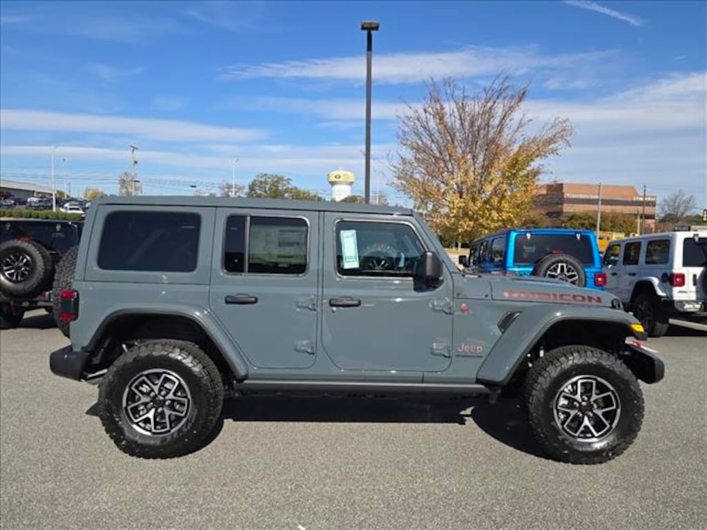 New 2026 Jeep Wrangler 4-DOOR RUBICON Sport Utility