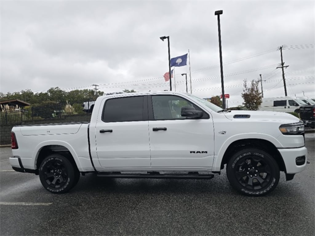 New 2026 Ram 1500 BIG HORN CREW CAB 4X4 5'7 BOX Pickup