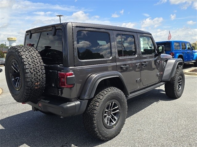 2025 Jeep Wrangler Rubicon X photo 3