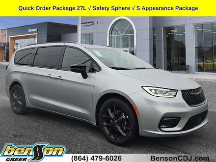 2026 Chrysler Pacifica SELECT Passenger Van