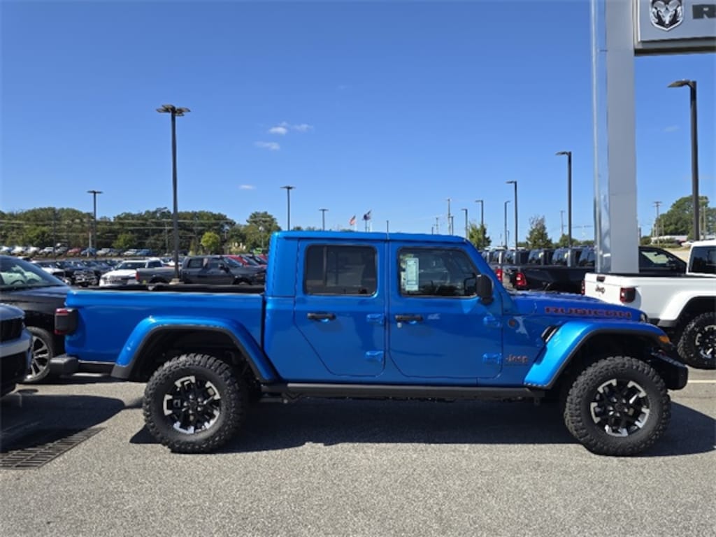 New 2025 Jeep Gladiator RUBICON X 4X4 Pickup