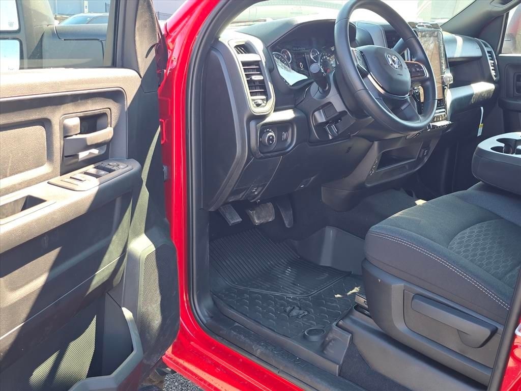 New 2026 Ram 2500 TRADESMAN CREW CAB 4X4 6'4 BOX Pickup