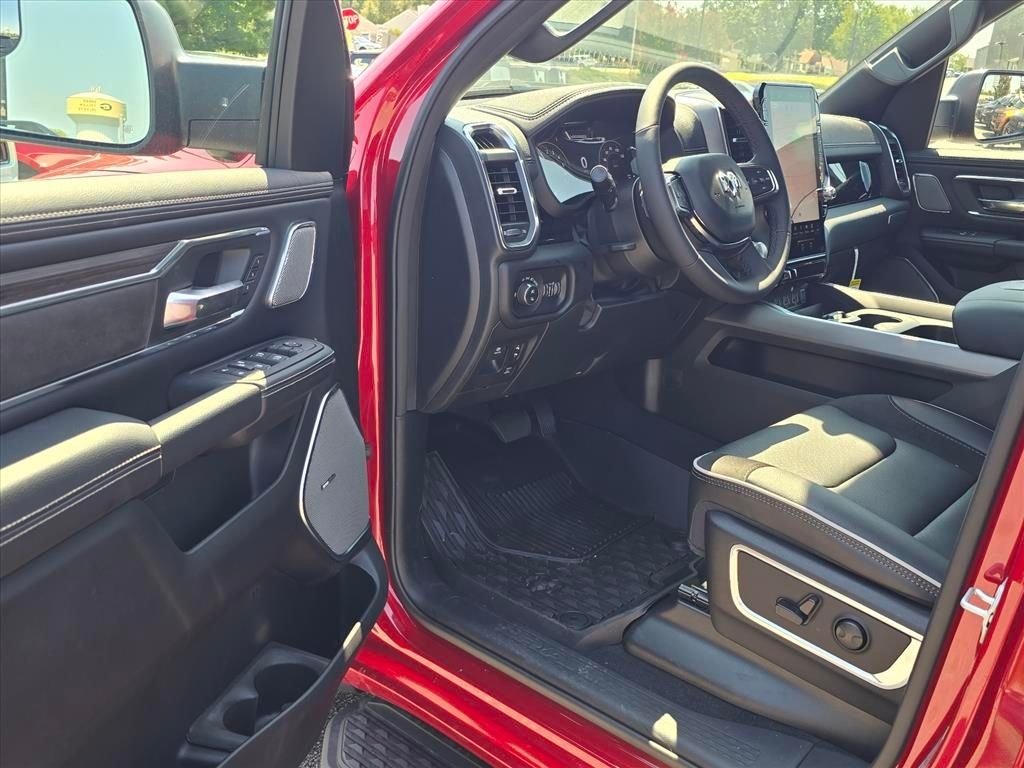 New 2026 Ram 1500 LARAMIE CREW CAB 4X4 5'7 BOX Pickup