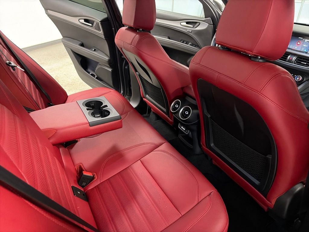 2024 Alfa Romeo Stelvio Veloce - Photo 20