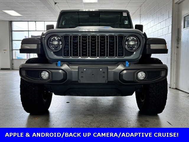 2024 Jeep Wrangler Rubicon 4xe photo 2