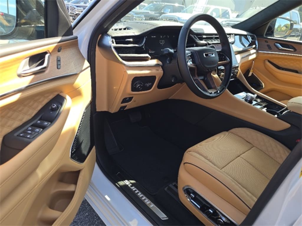 New 2025 Jeep Grand Cherokee SUMMIT RESERVE 4X4 Sport Utility