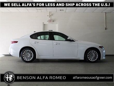 2022 Alfa Romeo Giulia Sprint Sedan