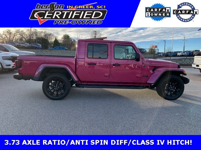 2024 Jeep Gladiator Nighthawk's photo