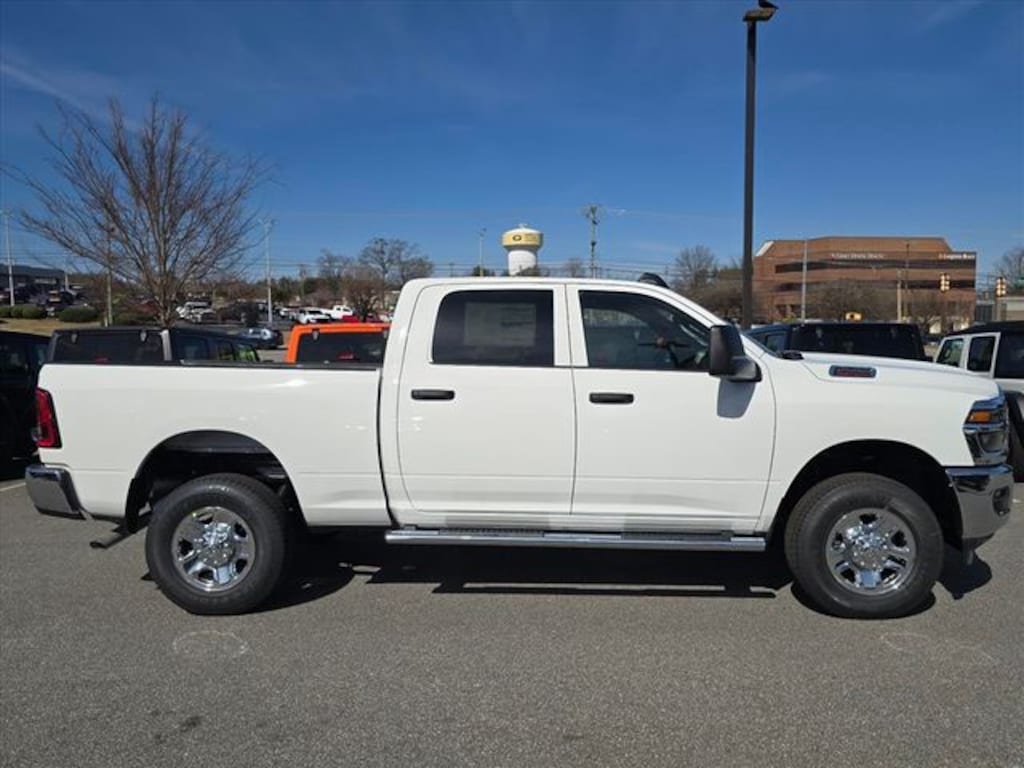 New 2026 Ram 2500 TRADESMAN CREW CAB 4X4 6'4 BOX Pickup